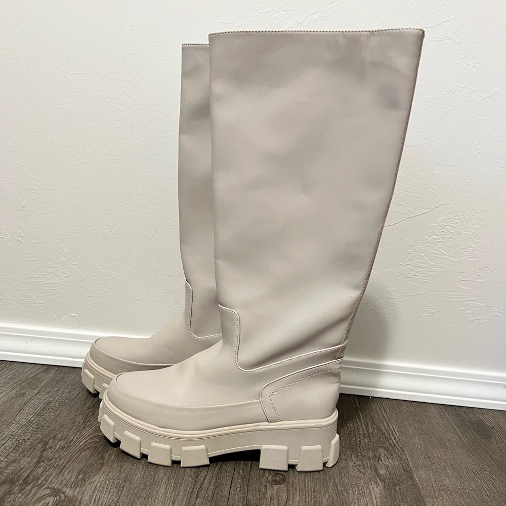 Circus by Sam Edelman Dollie Tall Boot - size 10